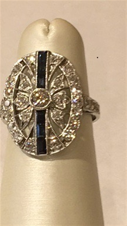 18k White Gold Diamond & Sapphire Ring