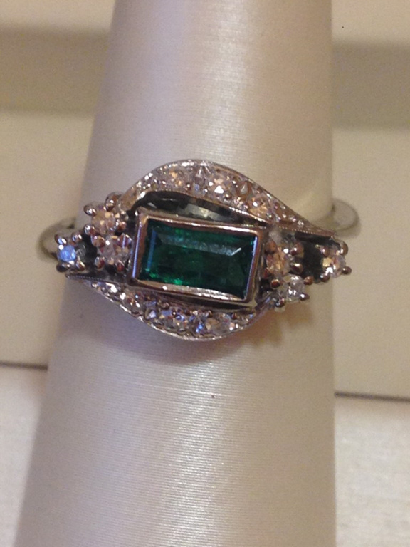 Diamond & Emerald Ring