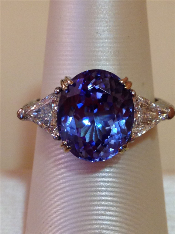 18k White Gold Diamond & Tanzanite Ring
