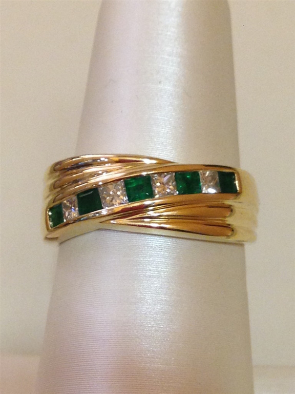 14k Yellow Gold Emerald Ring