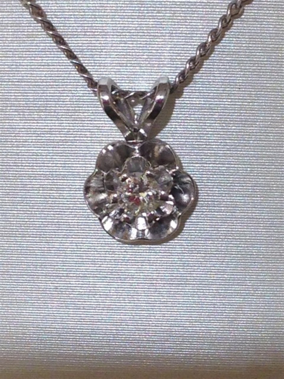 14k White Gold Diamond Necklace