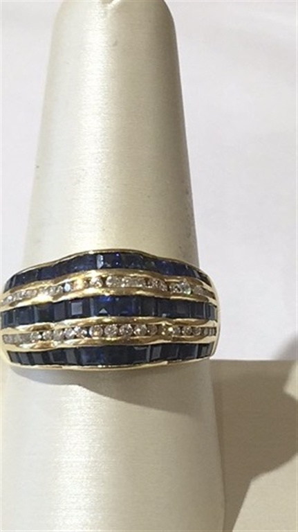 14k Yellow Gold Diamond & Sapphire Ring