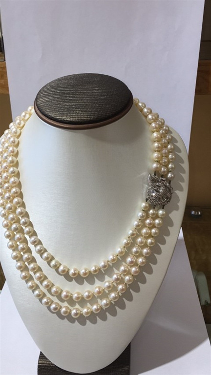 18k White Gold Diamond & Pearl Necklace