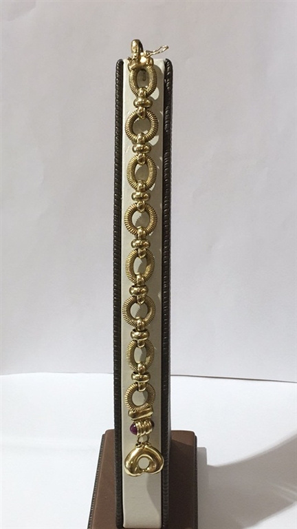 14k Yellow Gold Garnet Bracelet