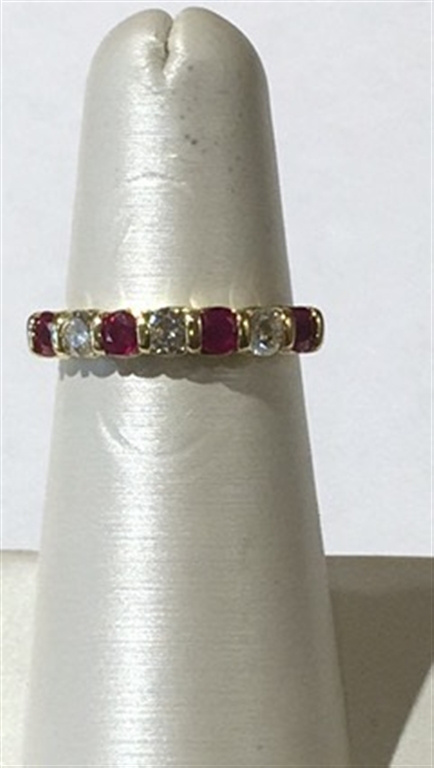 14k Yellow Gold Diamond & Ruby Ring