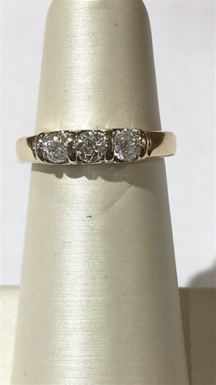 14k Yellow Gold Diamond Ring