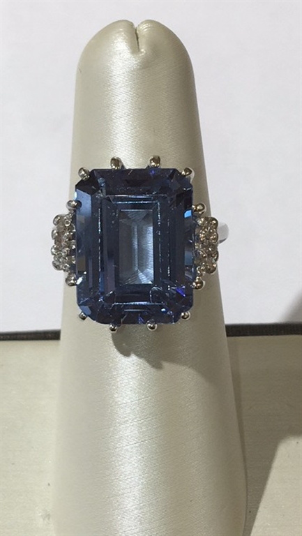 14k White Gold Blue Topaz & Diamond Ring