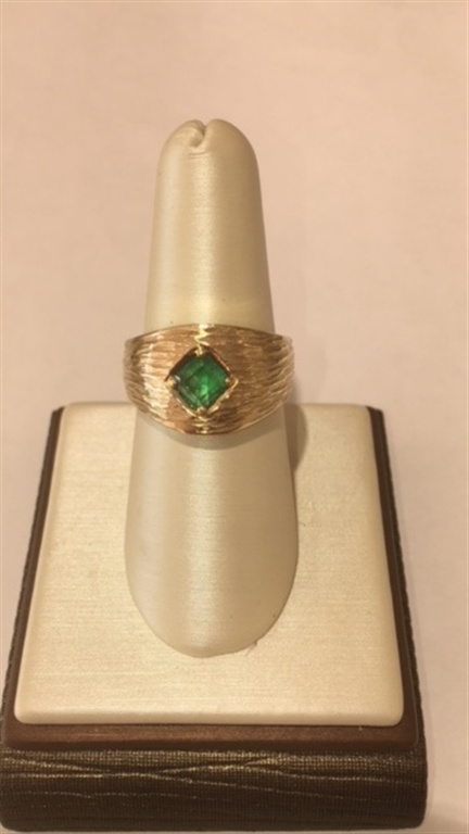 14k Yellow Gold Emerald Ring