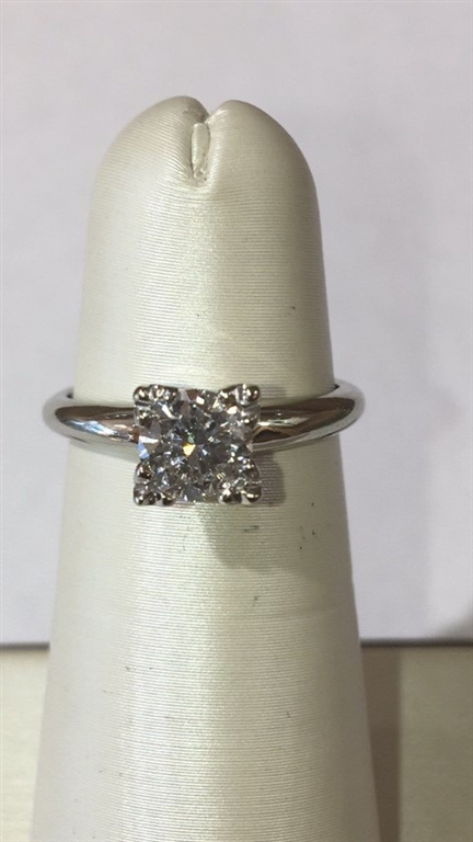 14k White Gold Diamond Ring