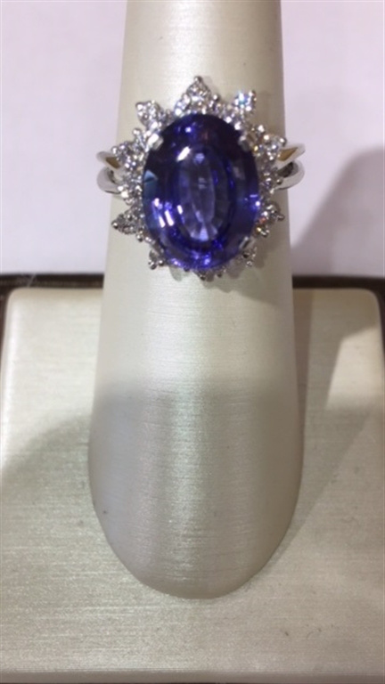 14k White Gold Diamond & Tanzanite Ring