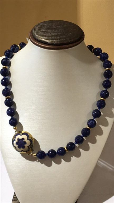 18k Yellow Gold Lapis Necklace