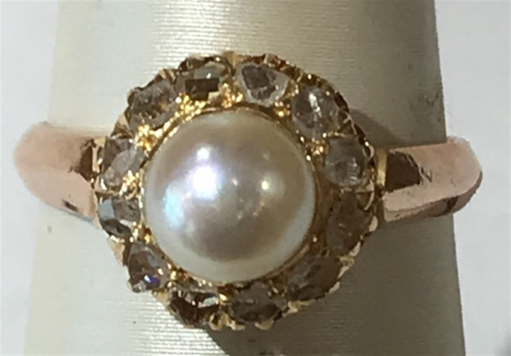 18k Rose Gold Diamond & Pearl Ring