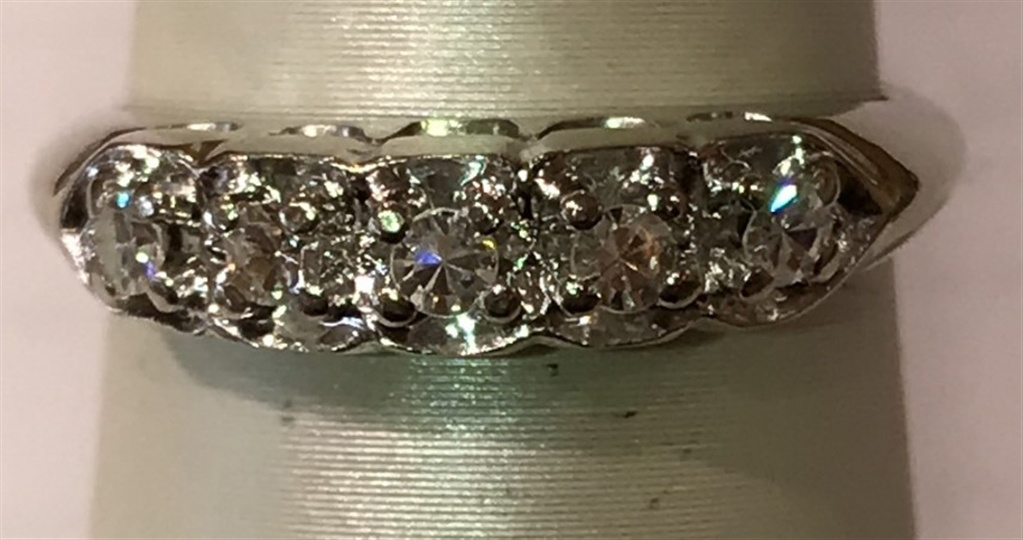 14k White Gold Diamond Ring