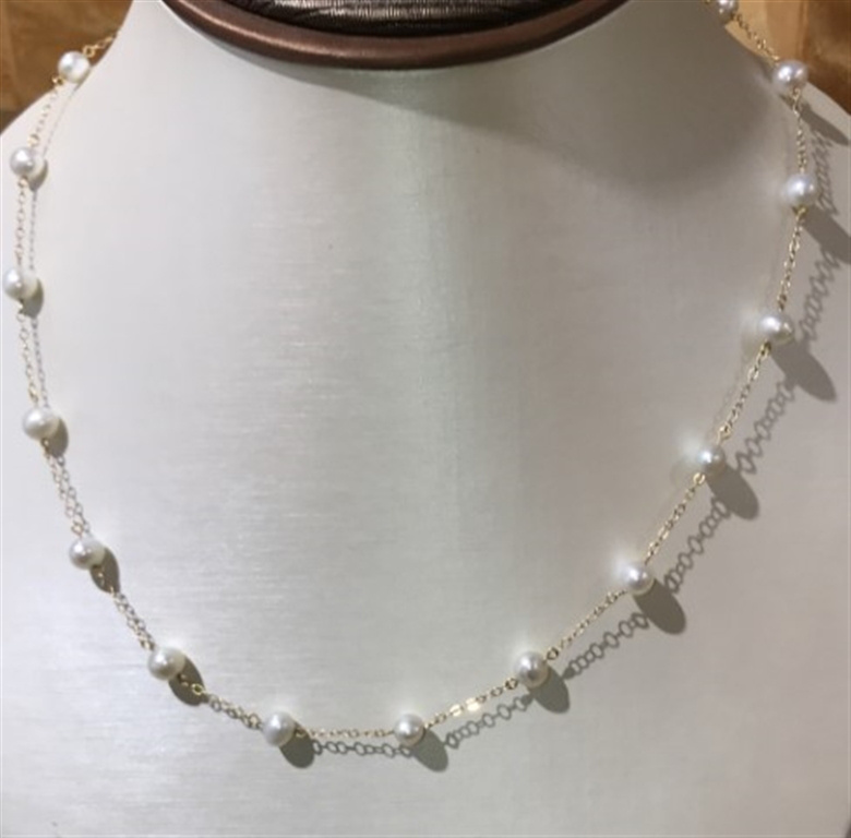 18k White Gold Pearl Necklace