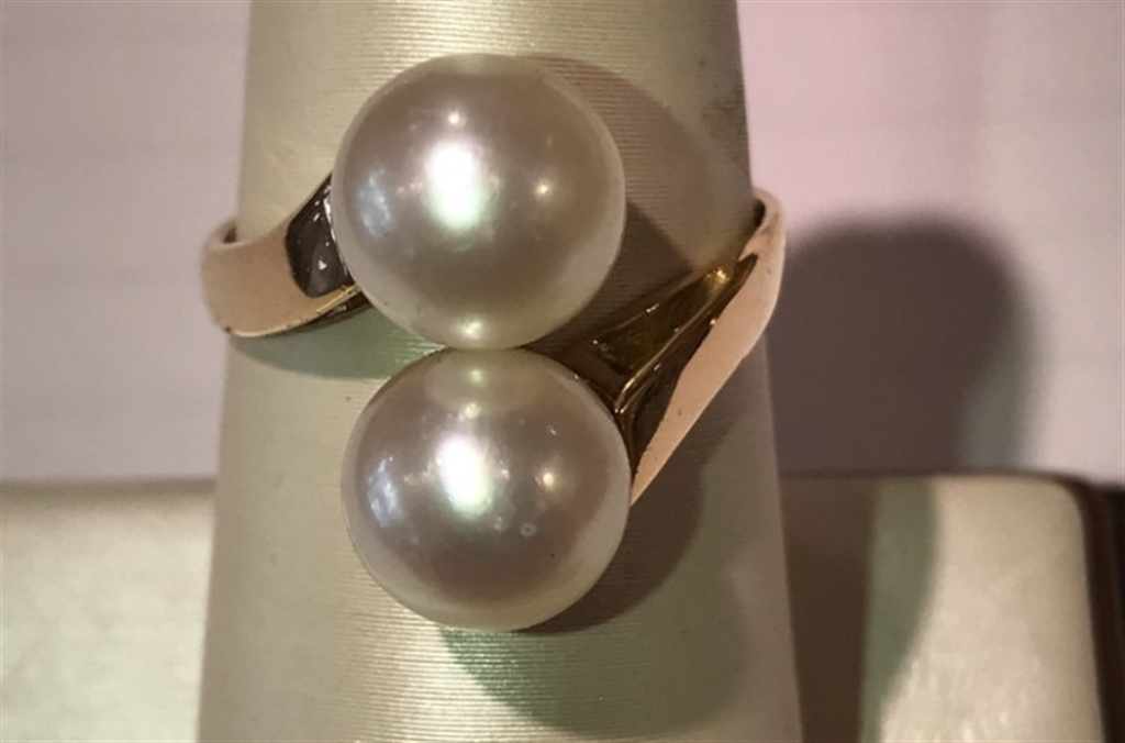 18k Yellow Gold Pearl Ring