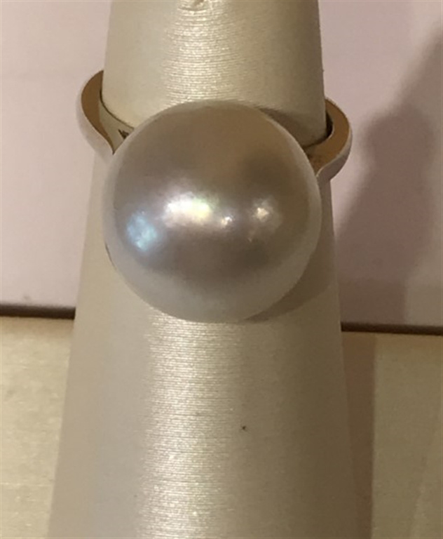 14k White Gold Pearl Ring