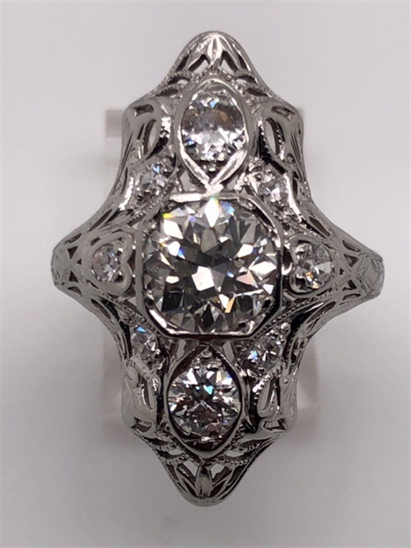 18k White Gold Diamond Ring