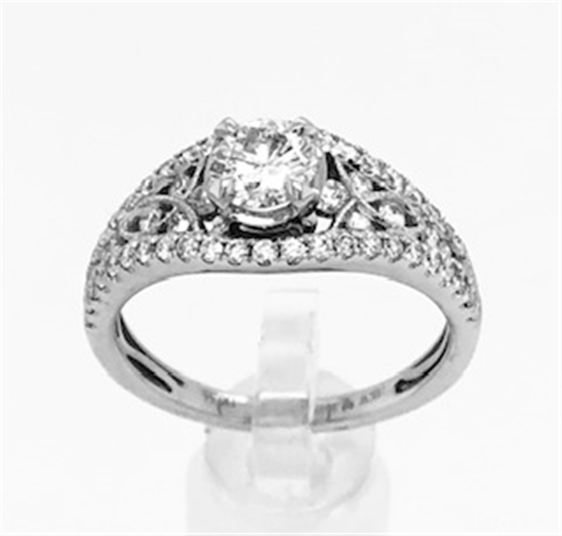 18k White Gold Diamond Ring