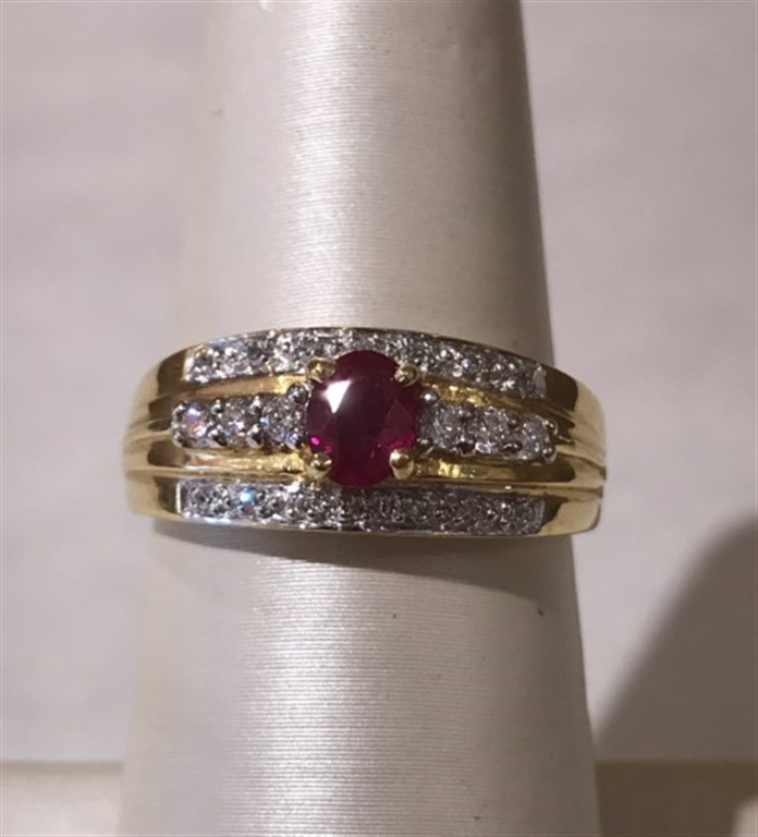 18k Yellow Gold Diamond & Ruby Ring
