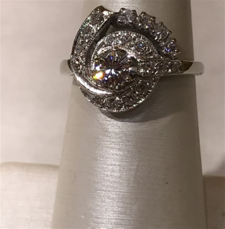 14k White Gold Diamond Ring