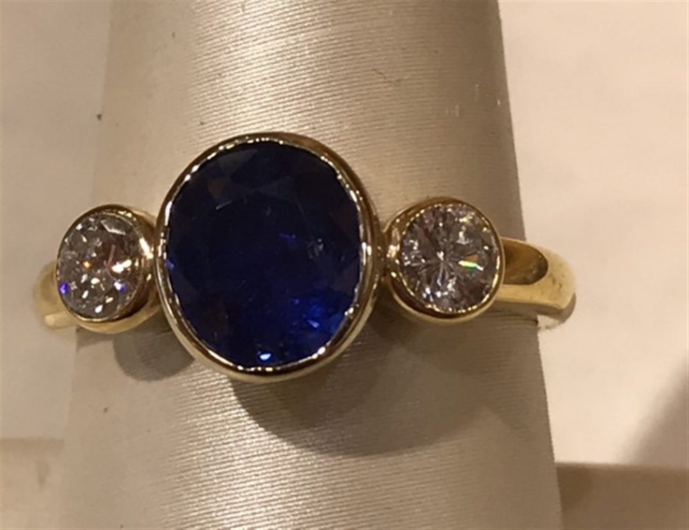 14k Yellow Gold Diamond & Sapphire Ring