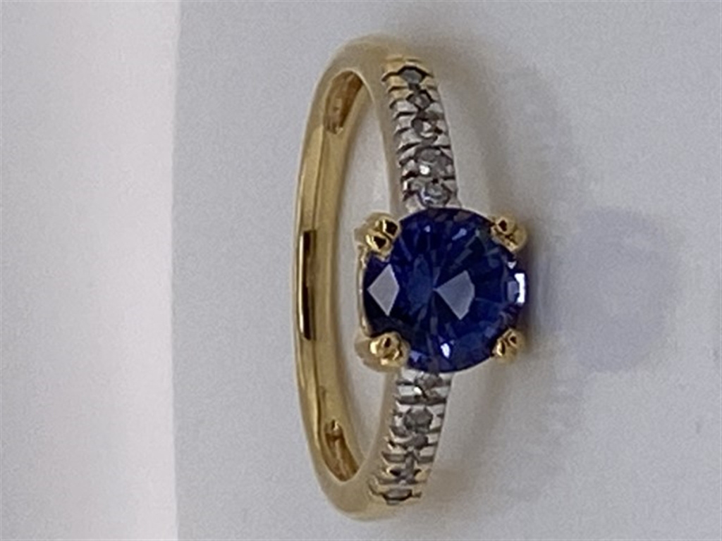 14k Yellow Gold Sapphire Ring