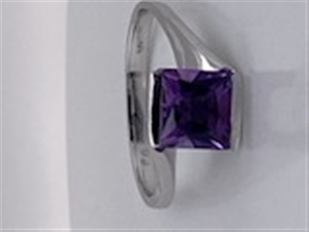 14k White Gold Amethyst Ring