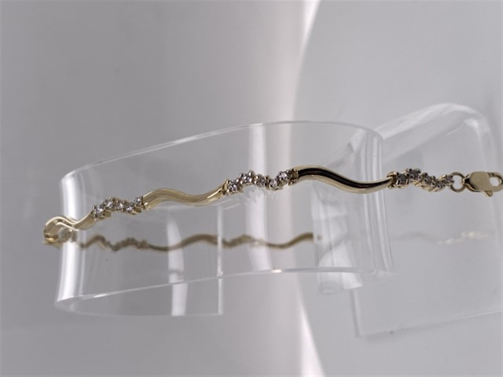 14k Yellow Gold Diamond Bracelet
