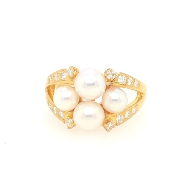 18k Yellow Gold Diamond & Pearl Ring