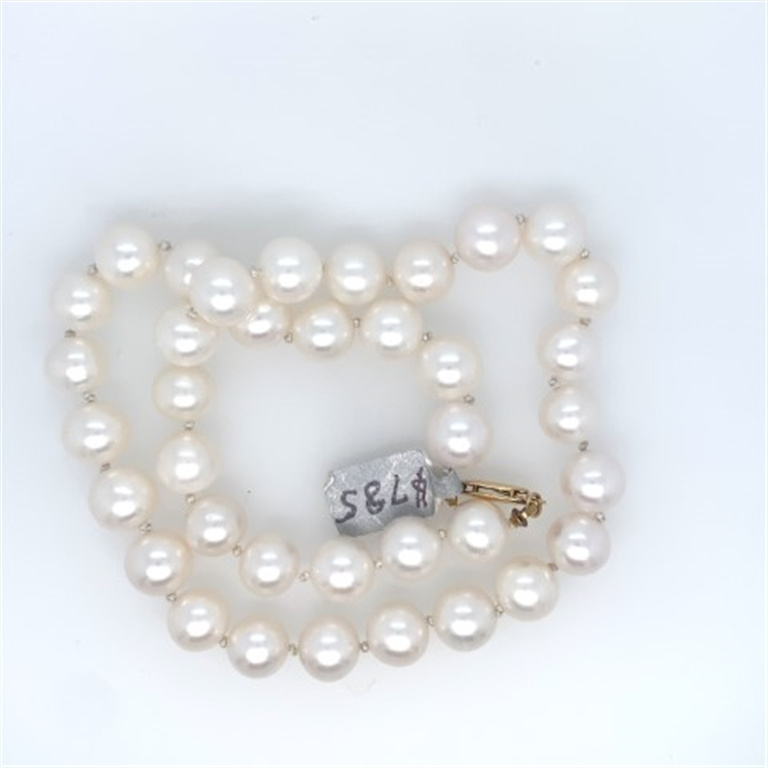 14k Yellow Gold Pearl Necklace