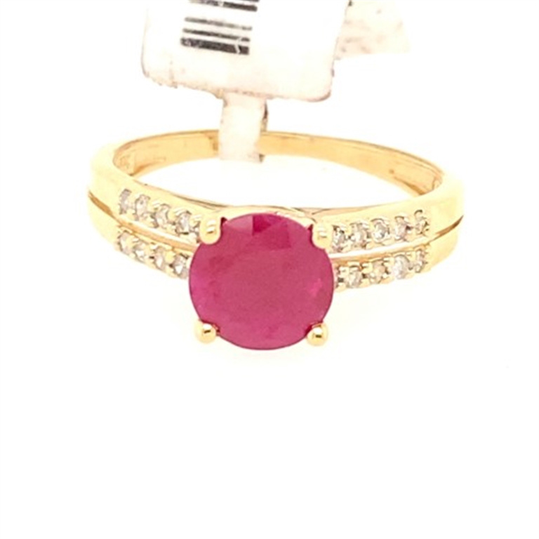 14k Yellow Gold Diamond & Ruby Ring