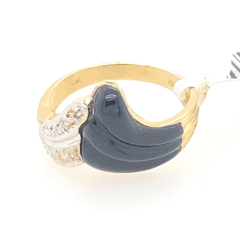 14k Yellow Gold Diamond & Onyx Ring