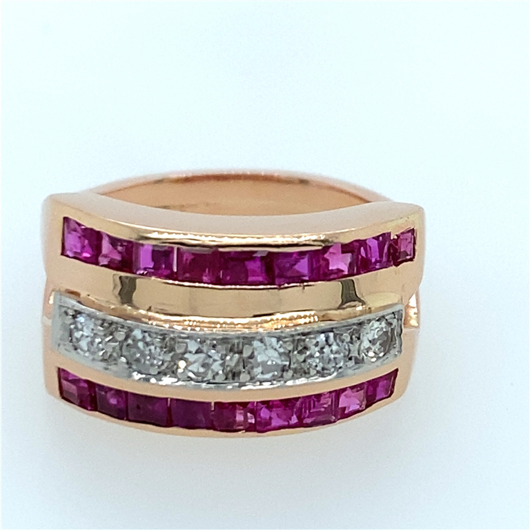 14k Yellow Gold Diamond & Ruby Ring