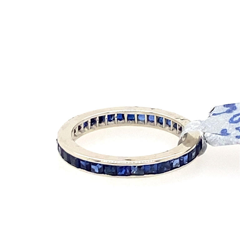 14k White Gold Sapphire Ring
