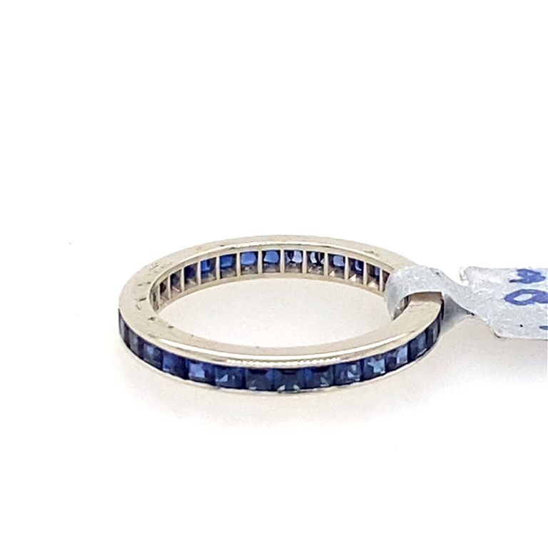 14k White Gold Sapphire Ring