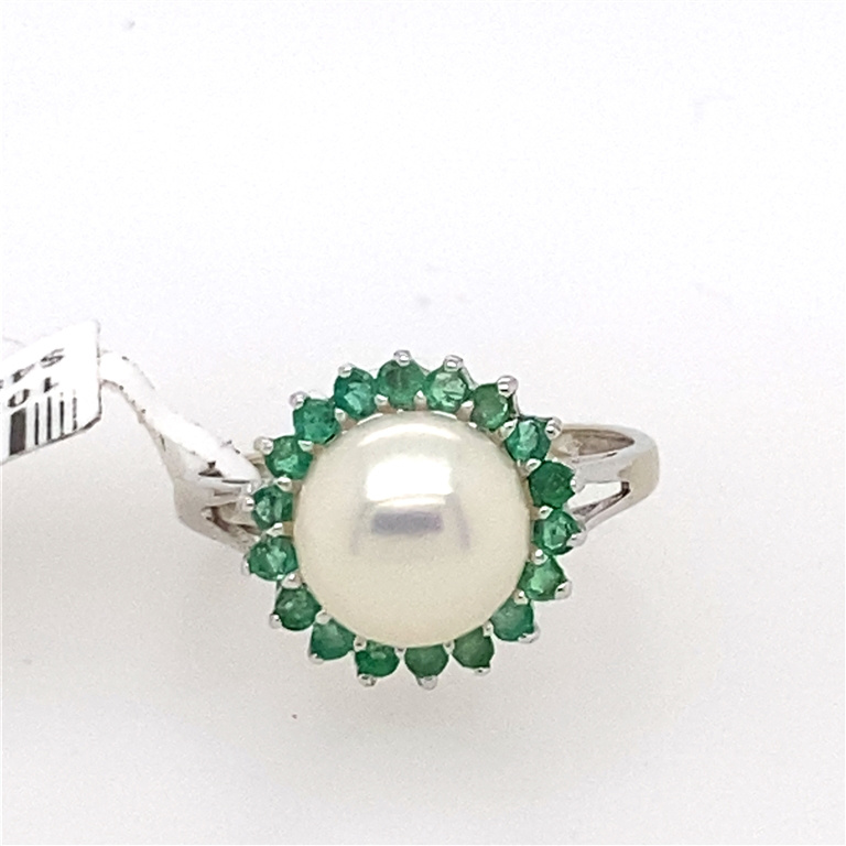 14k White Gold Emerald & Pearl Ring