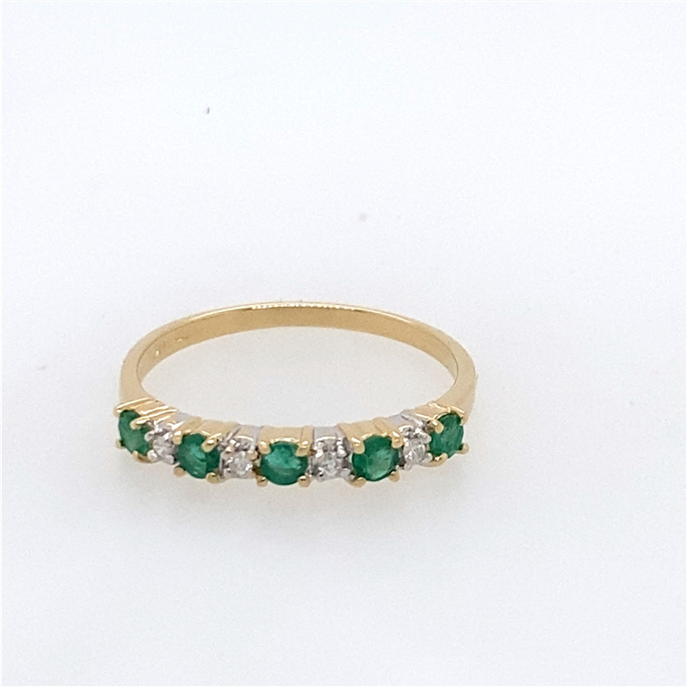 14k Yellow Gold Diamond & Emerald Ring
