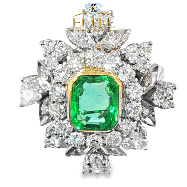 14k White Gold Diamond & Emerald Ring